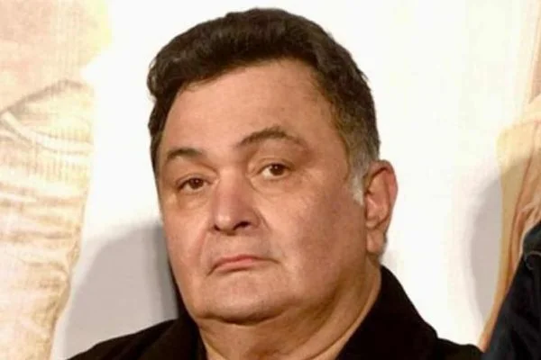Bollywood'dan bir yıldız daha kaydı