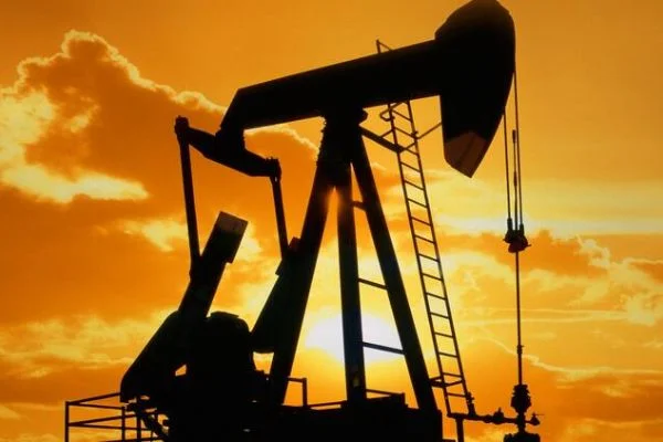 Brent petrol 'baskı altında'