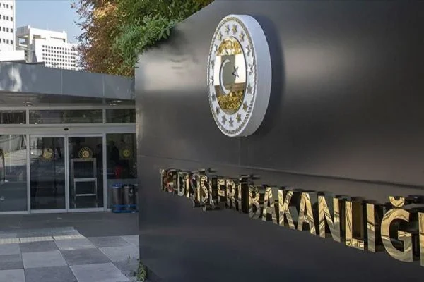 Dışişleri Bakanlığı: 40 binden fazla Türk vatandaşı yurda getirildi