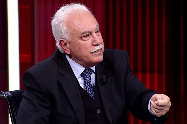 Doğu Perinçek'ten 'şaşırtan' çıkış: Müslüman olan Türkler ayakta kaldı ve devrim yaptı