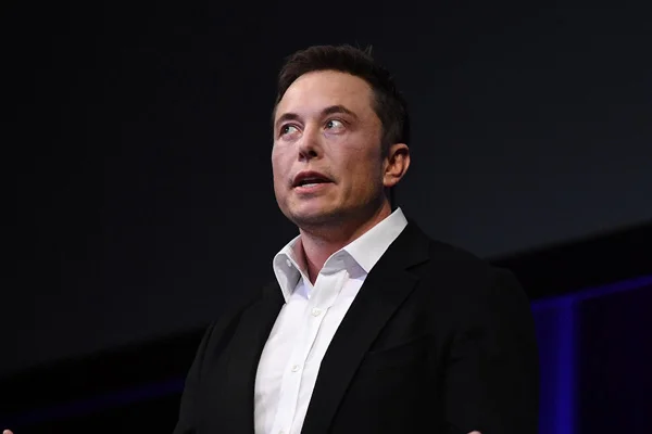Elon Musk'tan koronavirüs önlemlerine tepki: Faşist bir yaklaşım