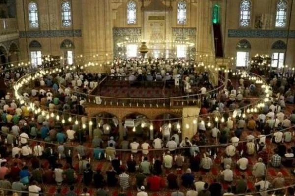 Evde teravih namazı nasıl kıldırılır? Teravih namazı nasıl kılınır?