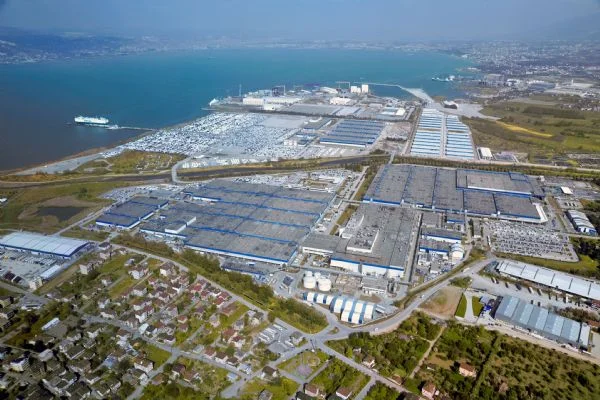 Ford Otosan üretimde 'arayı uzattı'
