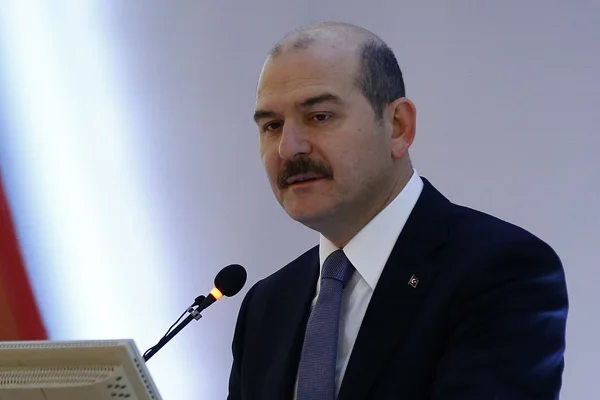 Gazeteci Işık, Bakan Soylu'ya sordu: 20 yaş altında olup çalışanların durumu ne olacak?