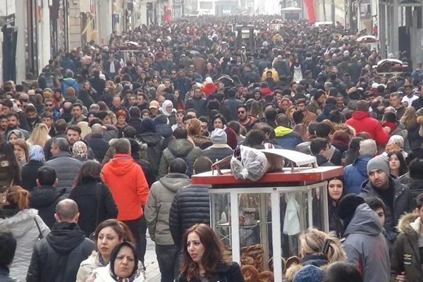 Gençlerle yaşlıların buluşması Türkiye'ye enerji katacak