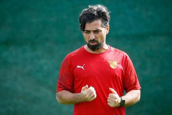 Göztepe Teknik Direktörü Palut: Öze dönüş kaçınılmaz