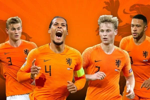 Hollanda'da 1 Eylül'e kadar futbol yok
