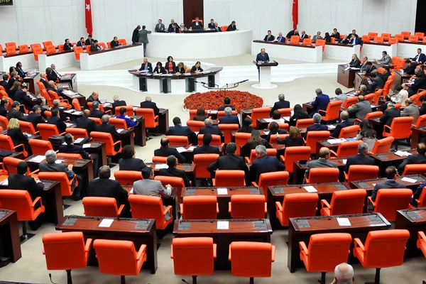 İnfaz düzenlemesi TBMM Adalet Komisyonu'nda kabul edildi: İşte 70 maddenin tüm detayları