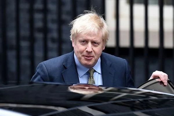 İngiltere Başbakanı Boris Johnson hastaneye kaldırıldı