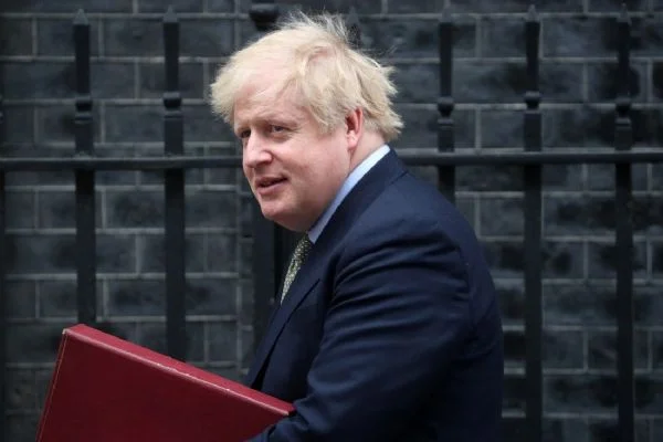İngiltere Başbakanı Boris Johnson, yoğun bakıma alındı