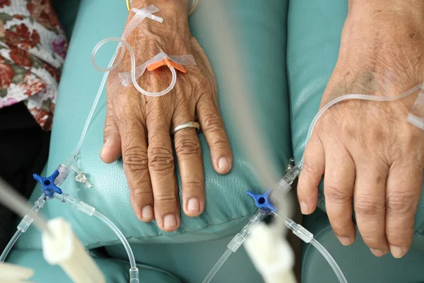 İngiltere'de koronavirüsten sonra kanser alarmı: Binlerce insan ölebilir