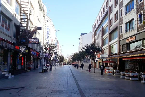 İstanbul'da Esenler Dörtyol Meydanı ve Davutpaşa Caddesi trafiğe kapatıldı