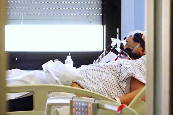 İtalya'da son 1 günde 454 kişi yaşamını yitirdi