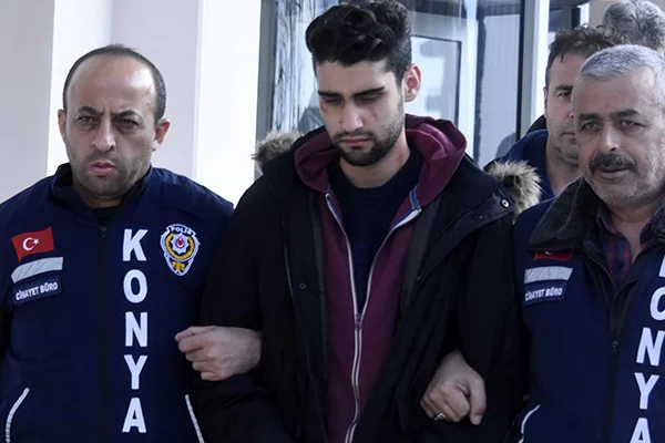 Kadir Şeker koronavirüs şüphesiyle hastaneye kaldırıldı