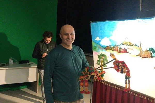 Karagöz ve Hacivat 18 milyon öğrencinin evine konuk oluyor