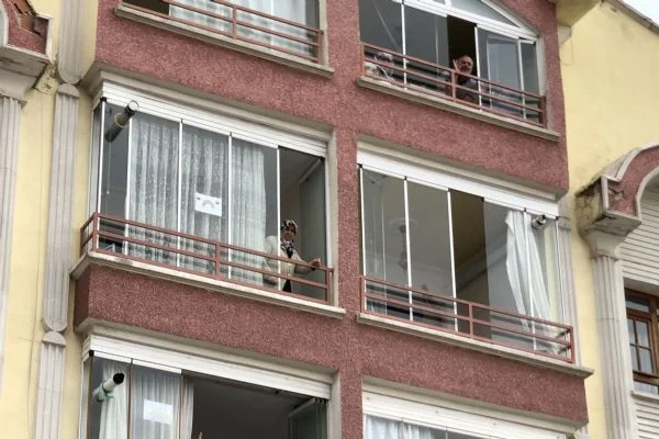 Keçiören'de 'Haydi Keçiören Balkonlara' sloganıyla cadde ve sokak konserleri başladı