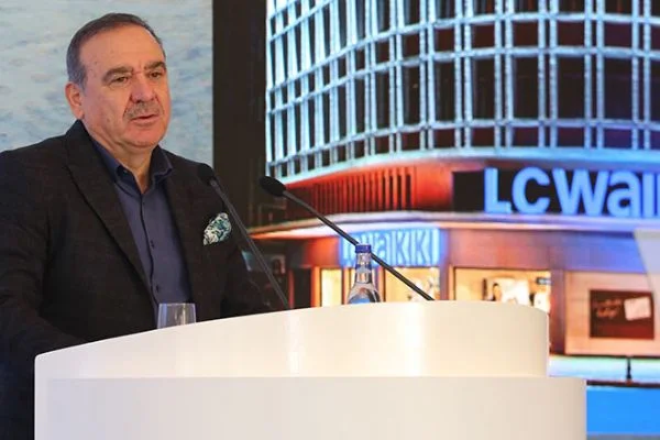 LC Waikiki'den maske seferberliği