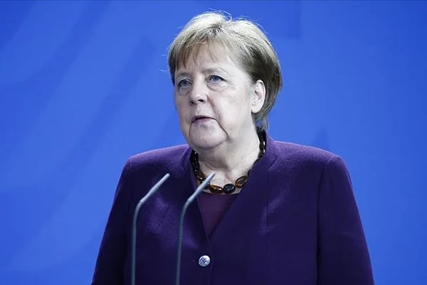 Merkel'in karantina dönemi sona erdi