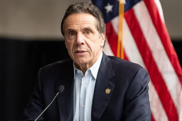 New York'ta tıp öğrencileri erken mezun edilecek