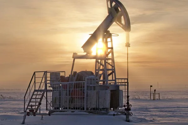 Rusya'dan petrol açıklaması: Fiyatlar çökmekten kurtuldu