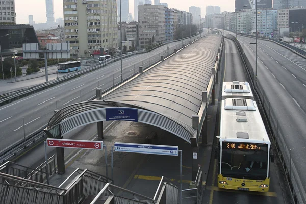 Sokağa çıkma yasağında ilk gün: Caddeler ve sokaklar boş kaldı