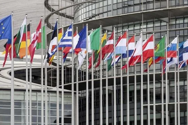 Strazburg'daki Avrupa Parlamentosu binası Covid-19 test ve tanı merkezi olarak kullanılacak