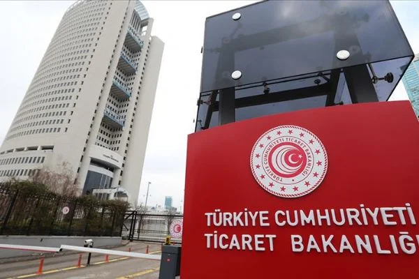 Ticaret Bakanlığı, TOBB ve Facebook'tan KOBİ'lere dijital destek