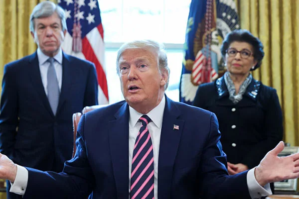 Trump, 'dezenfektan enjektesi' açıklaması: Kinayeli soru sordum