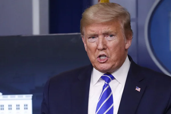 Trump'ın dezenfektan tavsiyesi sonrası zehirlenmelerde hızlı artış