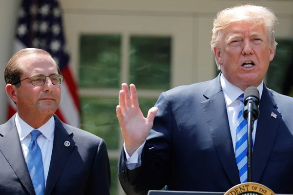 'Trump, Sağlık Bakanını görevden alacak' iddiası