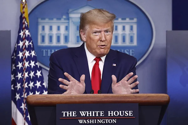 Trump'tan ABD donanmasına emir: İran taciz ederse vurun!