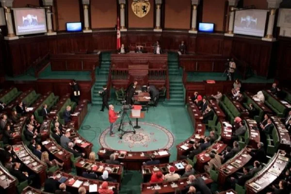 Tunus yargısı, koronavirüs salgını nedeniye ''uzaktan duruşma'' yöntemine geçiyor