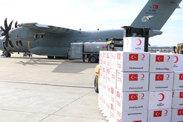 Türkiye'den 5 ülkeye yardım malzemesi