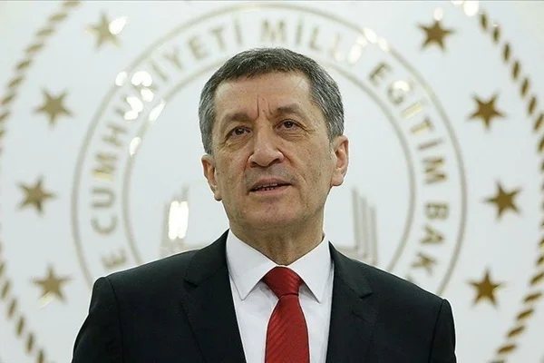 Ücretli öğretmenlere yapılacak ödemelerle ilgili Bakan Selçuk'tan açıklama