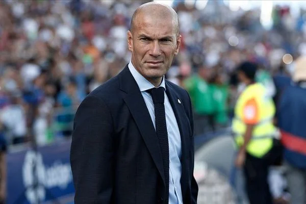 Zidane'dan koronavirüsle mücadele için Cezayir'e tıbbi ekipman bağışı