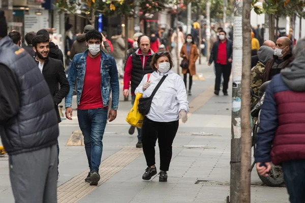 65 yaş üstü ve 20 yaş altı için kritik karar