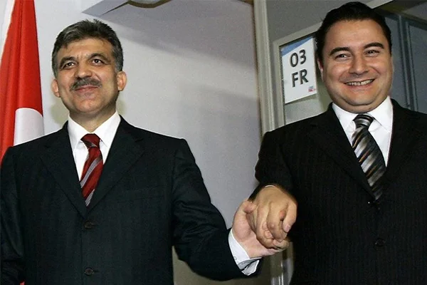 Ahmet Hakan: Babacan, CHP tabanını Gül'ün çatı adaylığına ısındırmaya çalışıyor