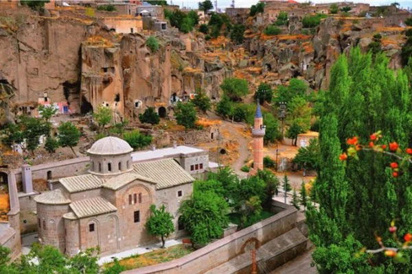 Aksaray; kendini ispatlayan şehir
