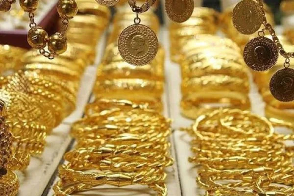 Altının kilogramı 383 bin liraya geriledi