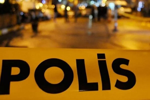 Ankara'da kontrol noktasında araç girdi: 5'i polis 7 yaralı