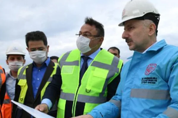 Bakan Karaismailoğlu, Ankara-Sivas YHT çalışmalarını inceledi