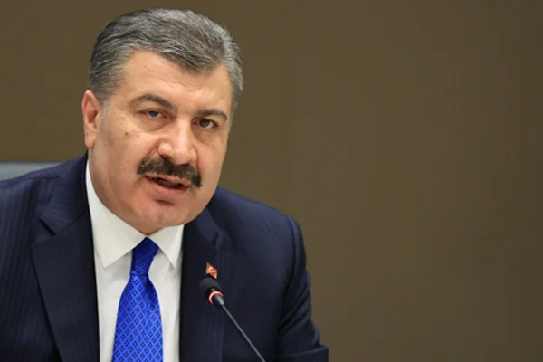 Bakan Koca uyardı: Tedbirlere uymazsak dünyaya örnek değil, ders oluruz