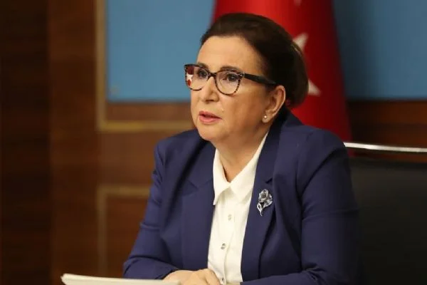 Bakan Pekcan: Türk Eximbank 678 milyon dolar tutarında sendikasyon kredisi temin etti