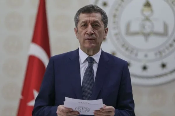 Bakan Selçuk: Eylülde yüz yüze eğitimin kaç hafta olacağı belirlenecek