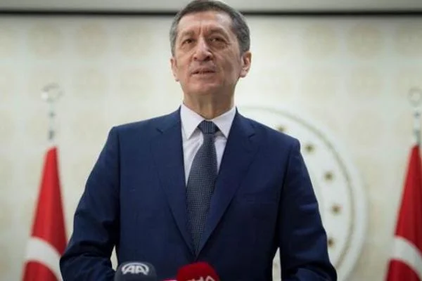 Bakan Selçuk'tan çocukların dışarı çıkış izni ile ilgili açıklama