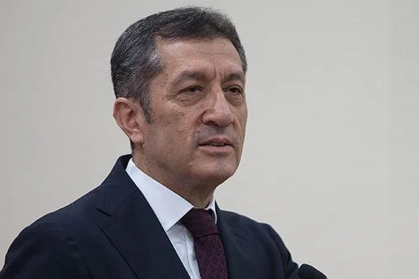 Bakan Selçuk'tan okulların açılmasıyla ilgili önemli açıklama