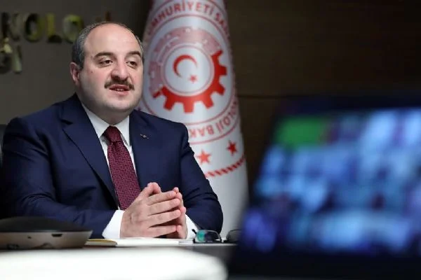 Bakan Varank: Model fabrikalarda eğitim alan KOBİ'lere destek kararı aldık