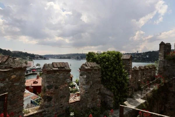 Başkan İmamoğlu'ndan 'Tarihi Surlar' yorumu: Surların yıllardır gezilmemesinden utanıyorum
