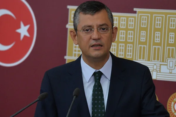 CHP'li Özel'den çağrı: 2015'te YAŞ'a sunulan MİT Raporu kamuoyuyla paylaşılsın