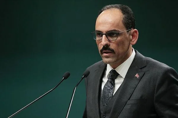 Cumhurbaşkanlığı Sözcüsü Kalın: Tedbirlerle yaşamaya uzun bir süre daha devam edeceğiz